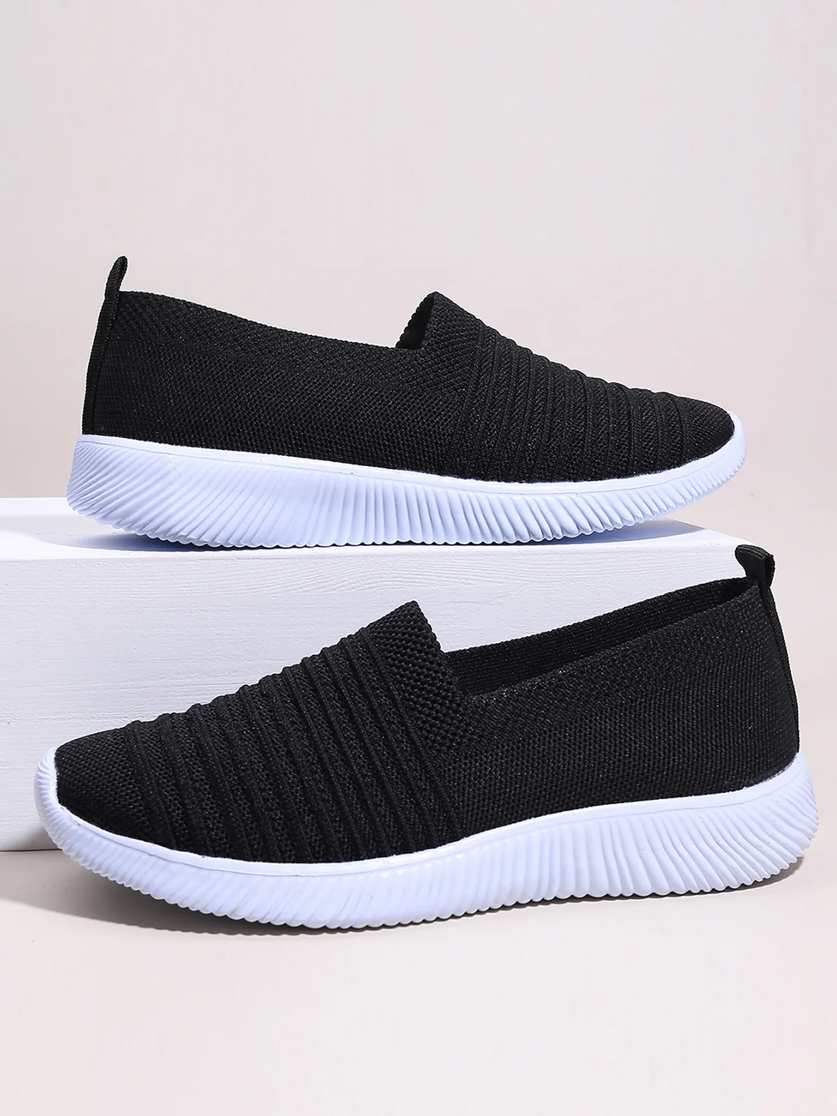 Baskets Plain Sportif Toutes Les Saisons Antidérapant Bout Fermé Tissu de Maille Standard TPR Chaussures tissées à la mouche pour Femmes