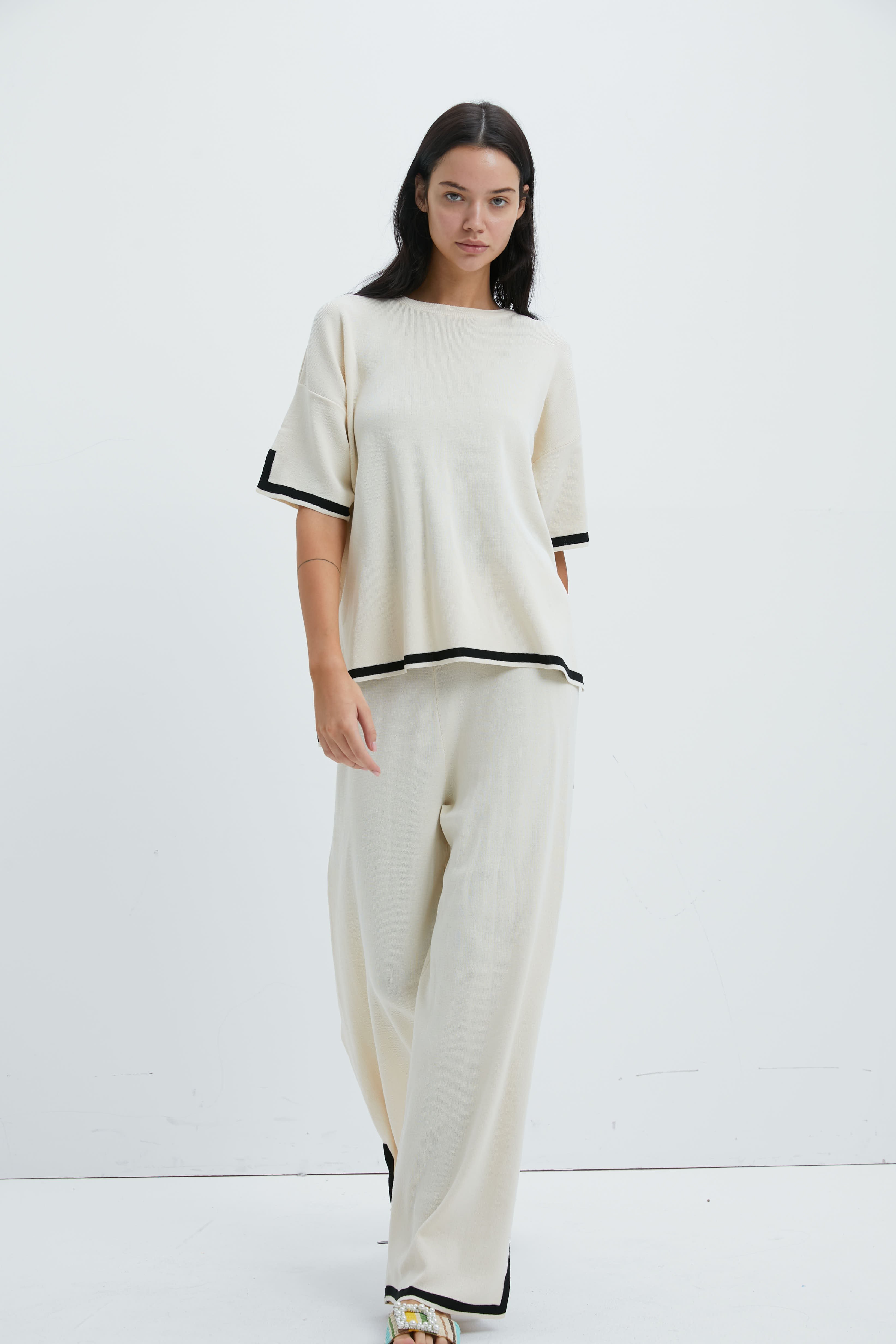 Deux Pièces Ensembles Décontracté Bloc de Couleur Été Naturel Micro-élasticité Ample Manches Courtes Top Avec Pantalons Régulier pour Femmes