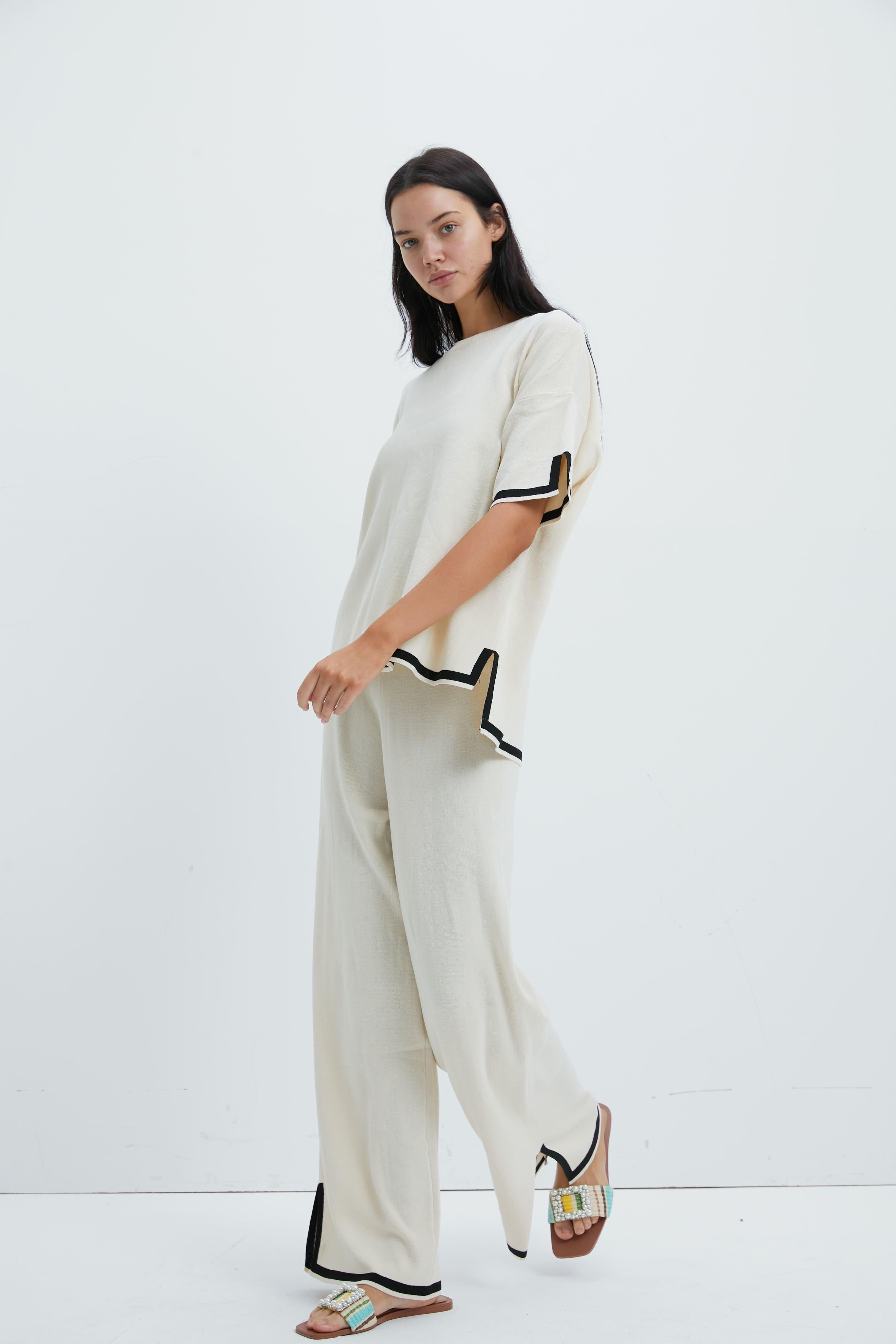 Deux Pièces Ensembles Décontracté Bloc de Couleur Été Naturel Micro-élasticité Ample Manches Courtes Top Avec Pantalons Régulier pour Femmes