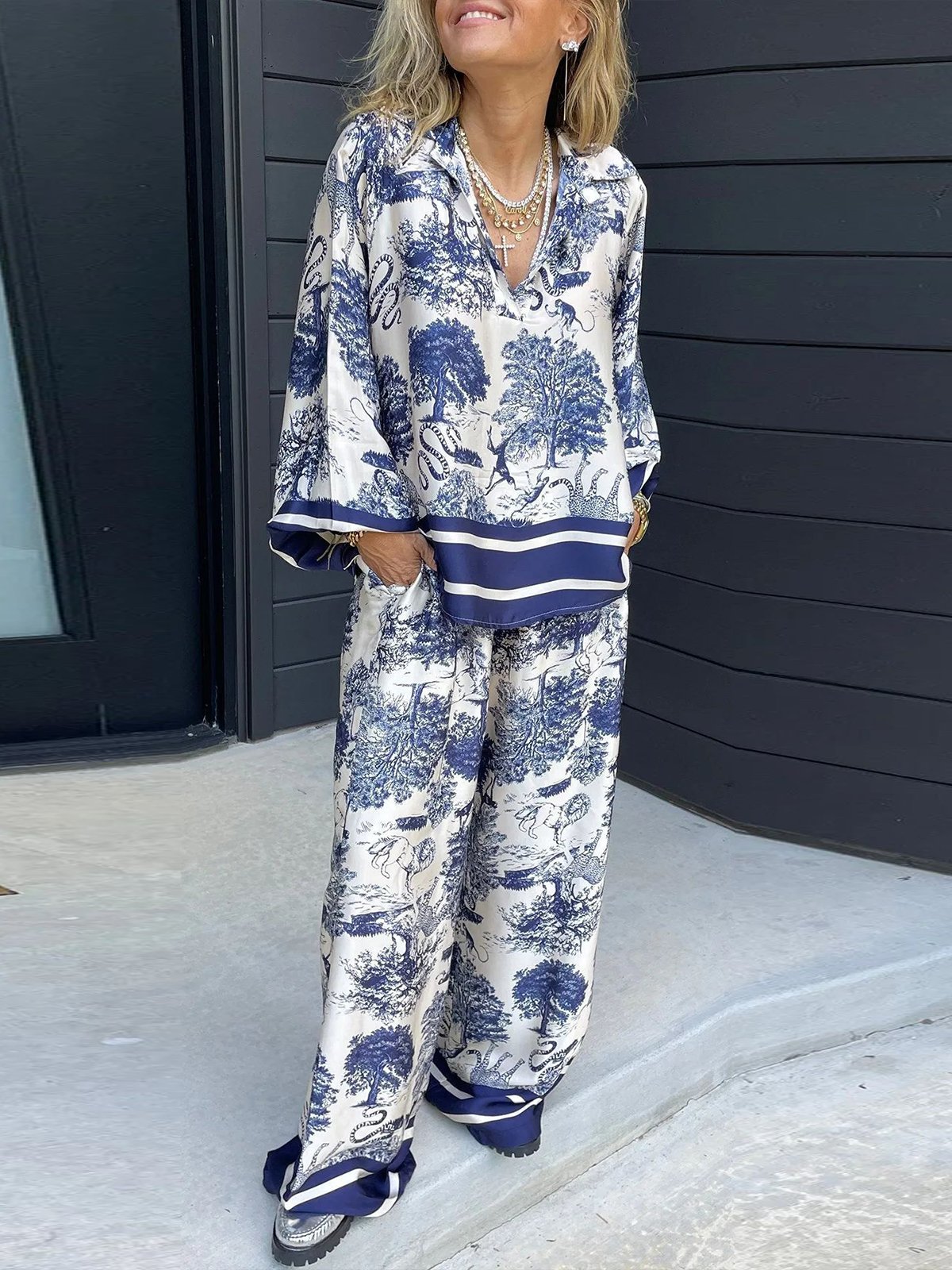 Deux Pièces Ensembles Femmes Abstrait Décontracté Été Polyester Col V Ample Demi Manche Top Avec Pantalons Droit