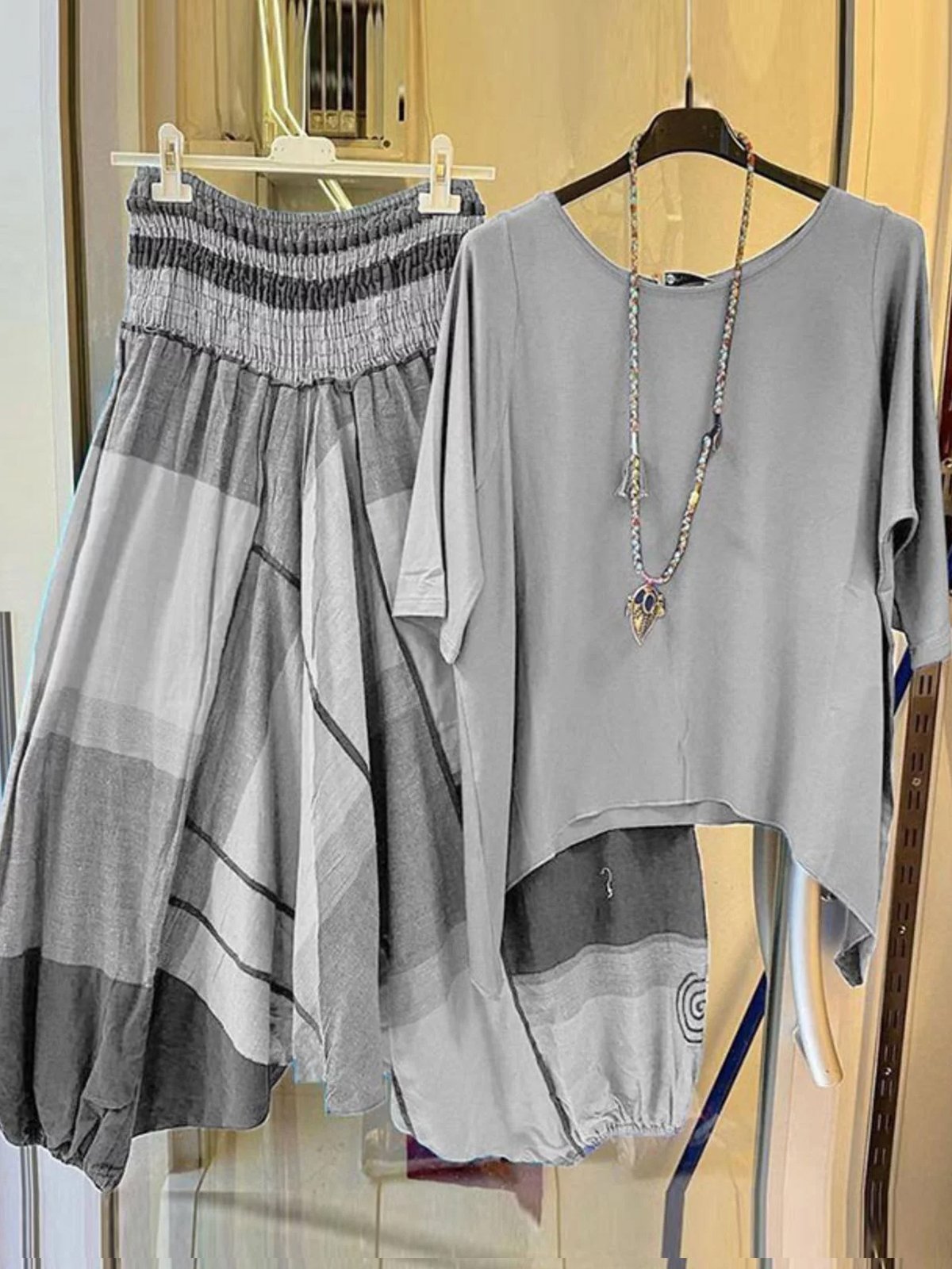 Deux Pièces Ensembles Femmes Géométrique Décontracté Été Polyester Naturel Micro-élasticité Demi Manche Top Avec Pantalons Régulier