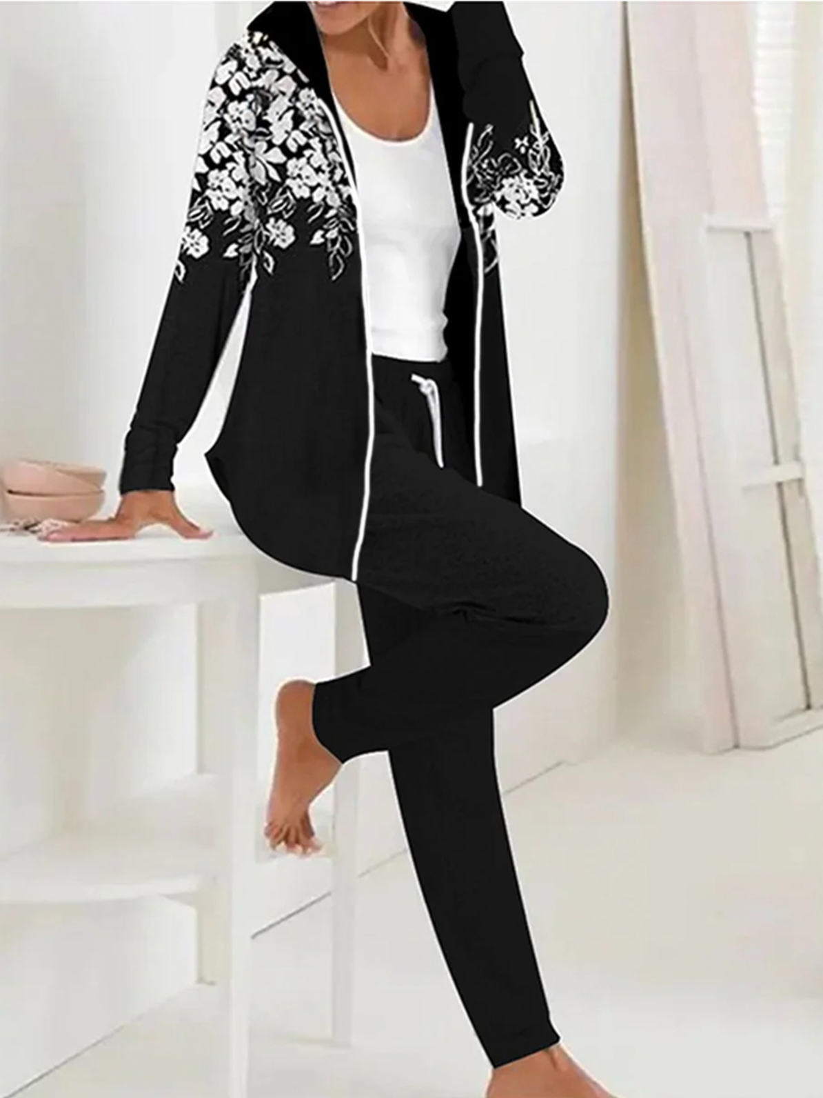 Deux Pièces Ensembles Femmes Décontracté Floral Printemps / Automne Sweat-shirt à Capuche Micro-élasticité Manteau avec Pantalons Droit Régulier T.-N.-L.