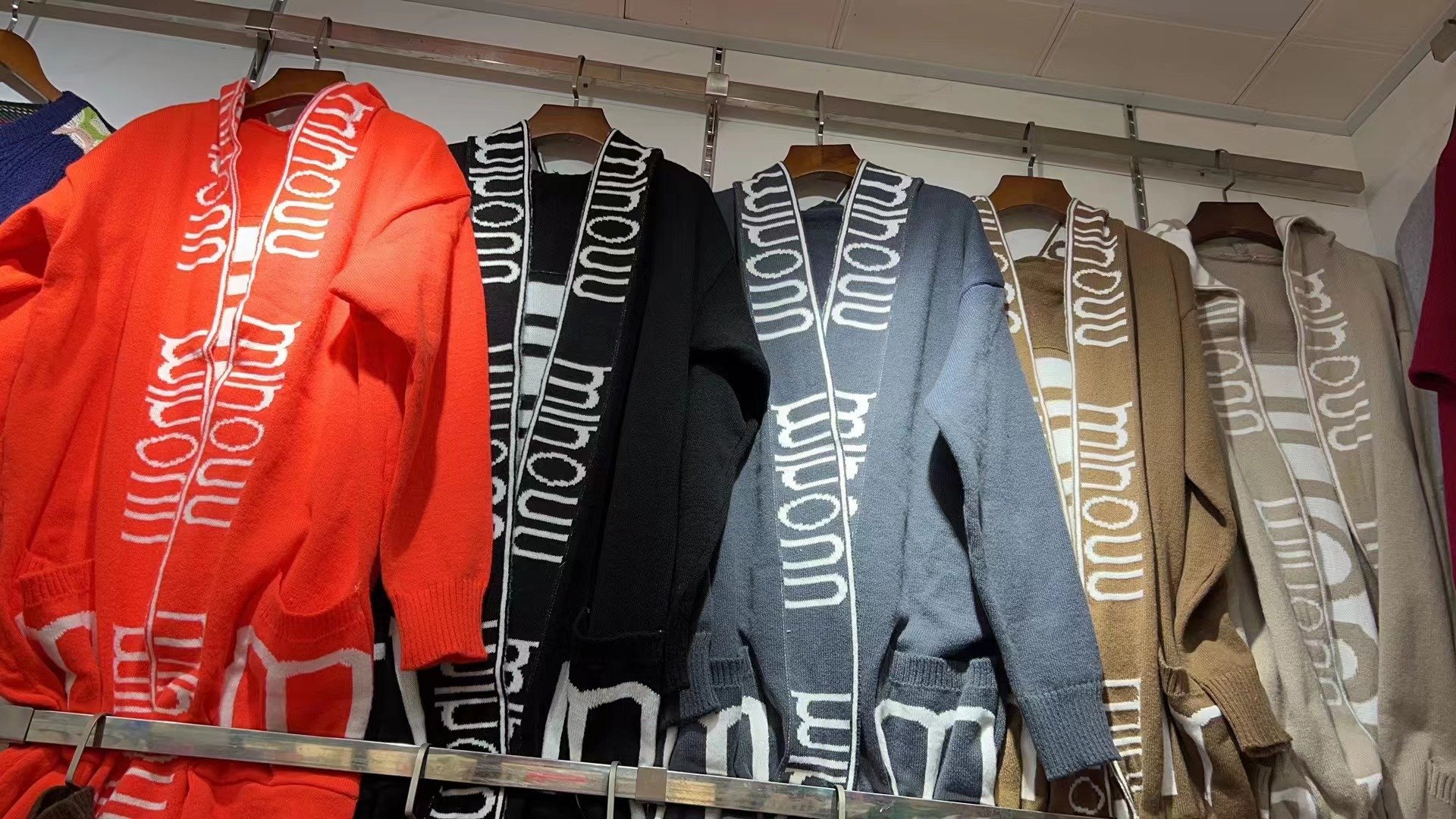 Cardigans Décontracté Hiver Lettres de texte Sweat-shirt à Capuche Manches Longues Mi-long Épaissi Droit Élasticité moyenne pour Femmes