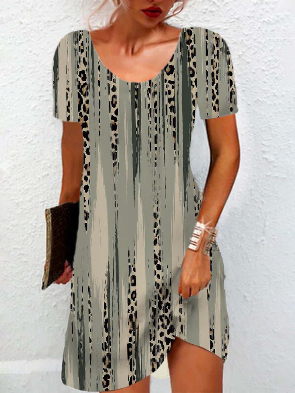 Femmes Motif Léopard Gris Col Rond Confortable Mini Robe Décontracté