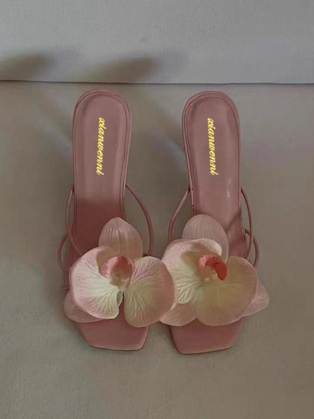 Sandales Compensées Femmes Plain Été Élégant Talon de Bloc à Bout Ouvert PU Caoutchouc à Enfiler ensemble
