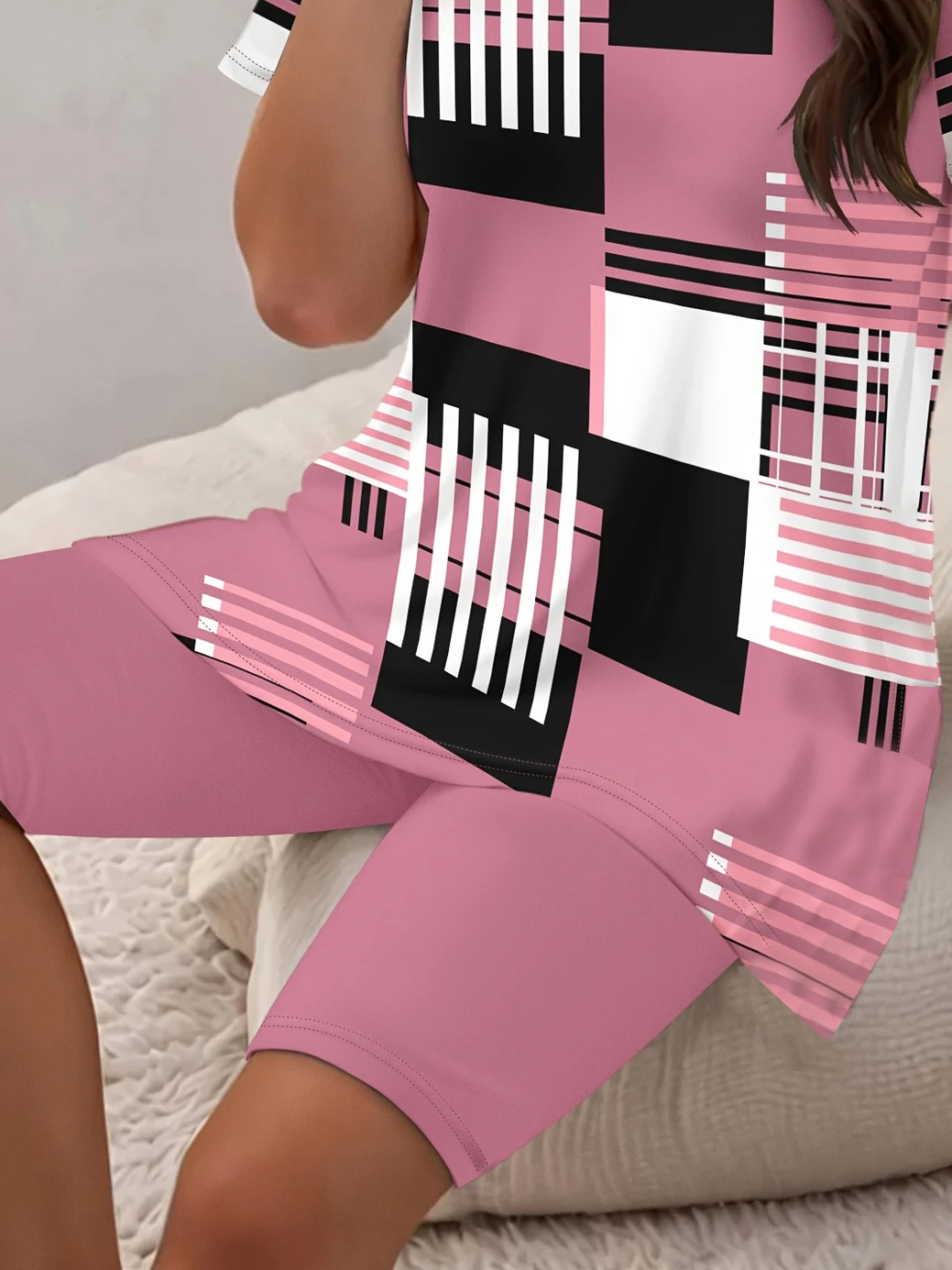 Deux Pièces Ensembles Femmes Décontracté Été Abstrait Rayé Polyester Naturel Micro-élasticité Col Rond Top Avec Pantalons Régulier
