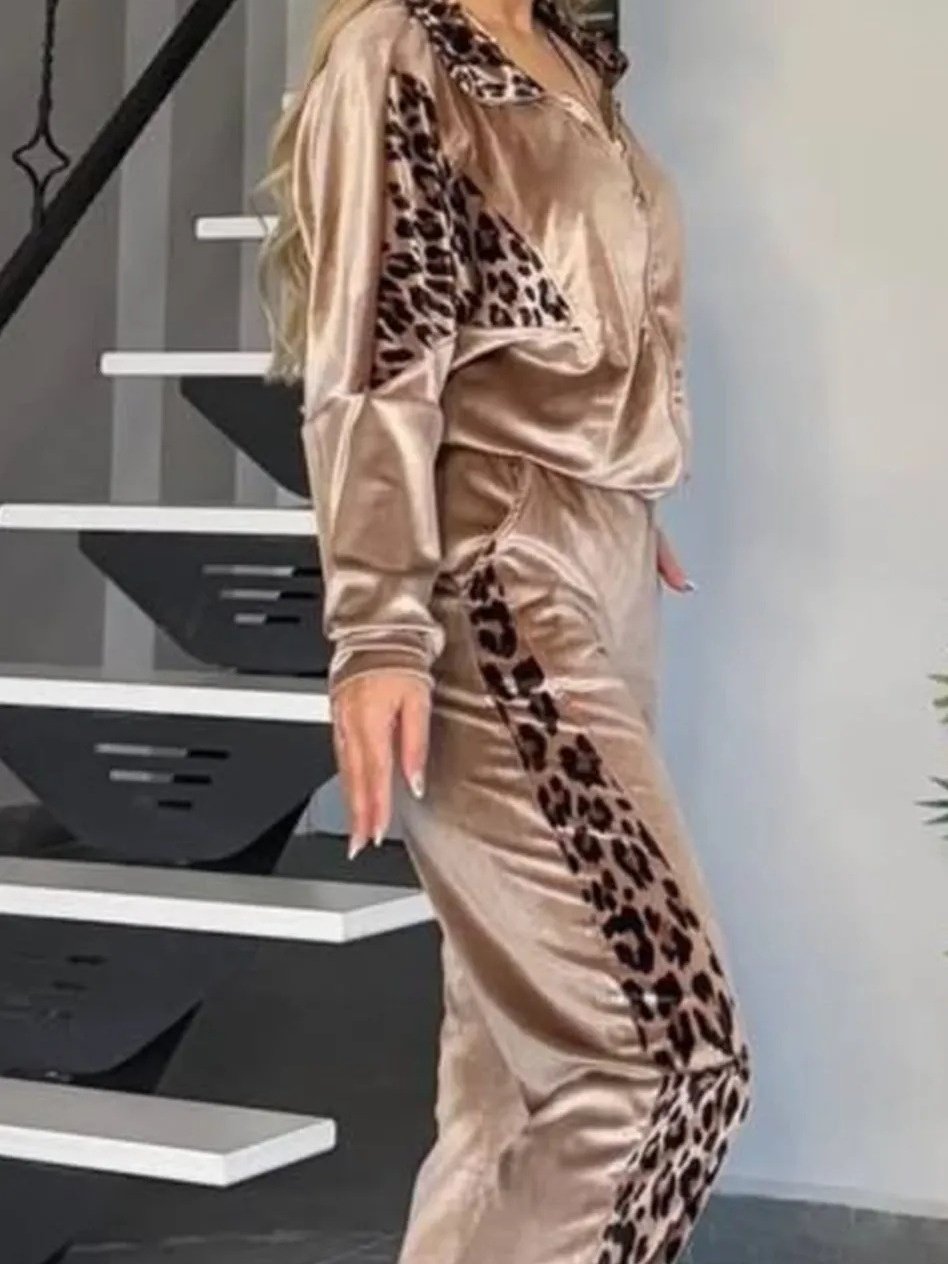 Deux Pièces Ensembles Femmes Élégant Motif Léopard Printemps / Automne Polyester Joint Fendu Manches Longues Col Rond Top Avec Pantalons Droit
