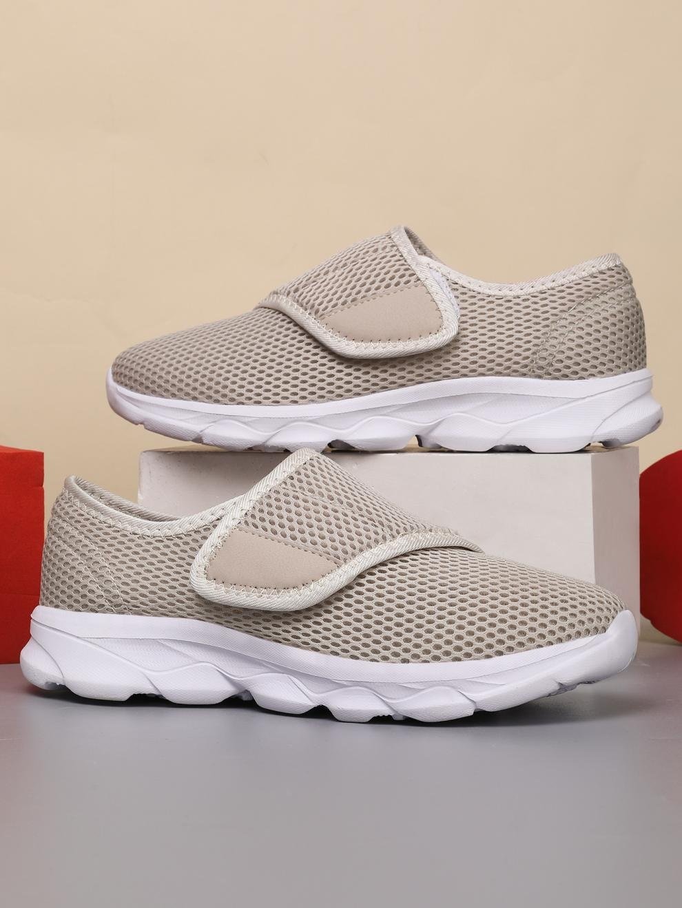 Chaussures Décontractées Femmes Décontracté Plain Toutes Les Saisons Crochet et boucle Sportif & Intérieur Talon Bas Tissu Caoutchouc Chaussures tissées à la mouche