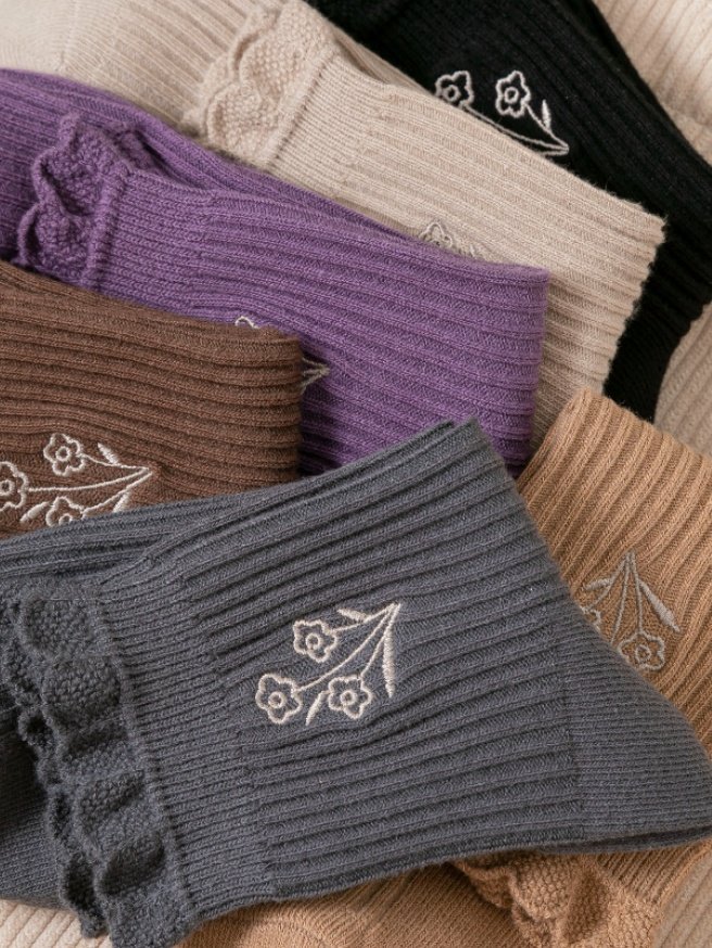 Chaussettes Femmes Simple Motifs de broderie Toutes Les Saisons Coton Brodé Anti-bactérien Quotidien Chaussettes sur le mollet Régulier