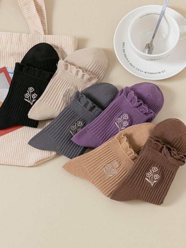 Chaussettes Femmes Simple Motifs de broderie Toutes Les Saisons Coton Brodé Anti-bactérien Quotidien Chaussettes sur le mollet Régulier
