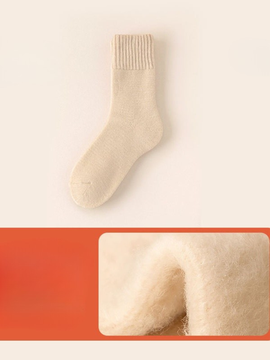 Chaussettes Femmes Sportif Plain Toutes Les Saisons Laine Poids lourd Respirable Faire la navette de Grande Taille Chaussettes sur le mollet