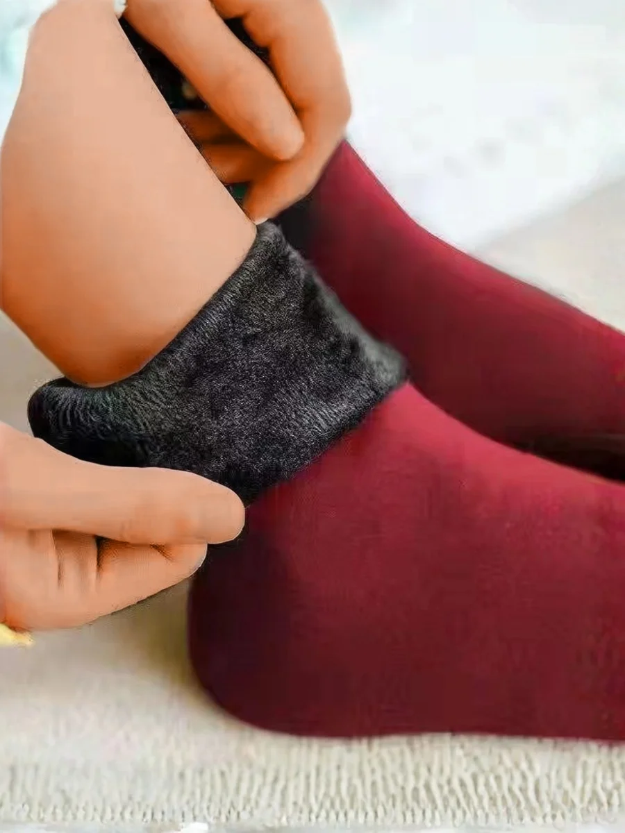 Chaussettes Femmes Sportif Plain Toutes Les Saisons Polyester Poids lourd Haute-Élastique Quotidien Chaussettes sur le mollet