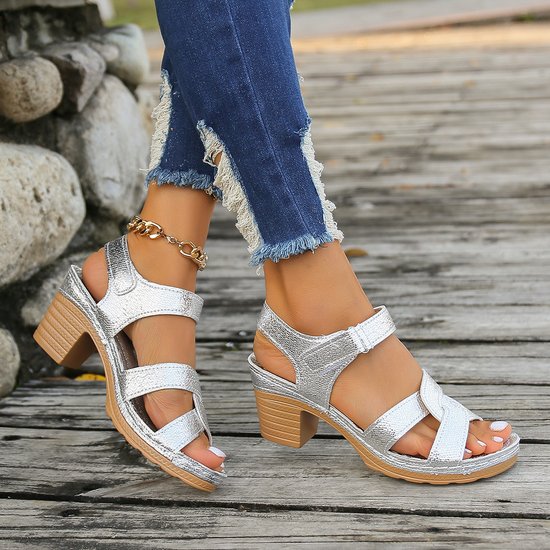 Sandales Femme Décontracté Plain Été Cuir Cuir Toit ouvert Velcro Caoutchouc Sandales à talons épais