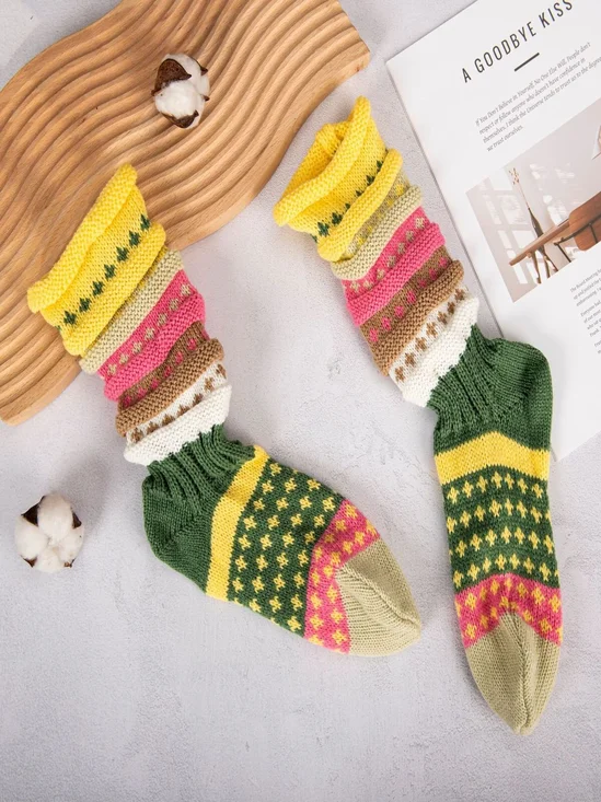 Chaussettes Motifs de broderie Rue Toutes Les Saisons Polyester Imprimé Respirable Quotidien Chaussettes sur le mollet Régulier pour Femmes